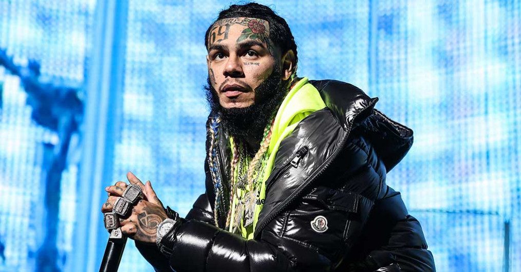 6ix9ine Fights With DJ In Dubai After Being Called A 'Snitch'