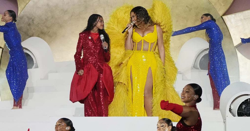 Beyoncé Performs 'Brown Skin Girl' With Blue Ivy At Dubai Concert