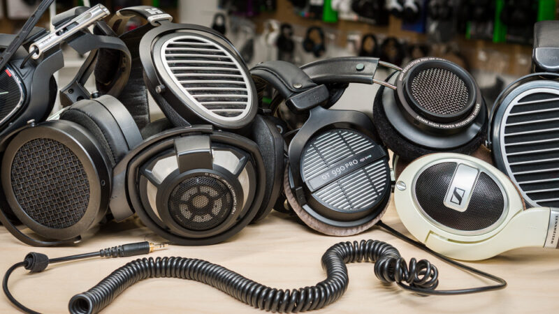 Why Open Back Headphones are Ideal for Sound Producers