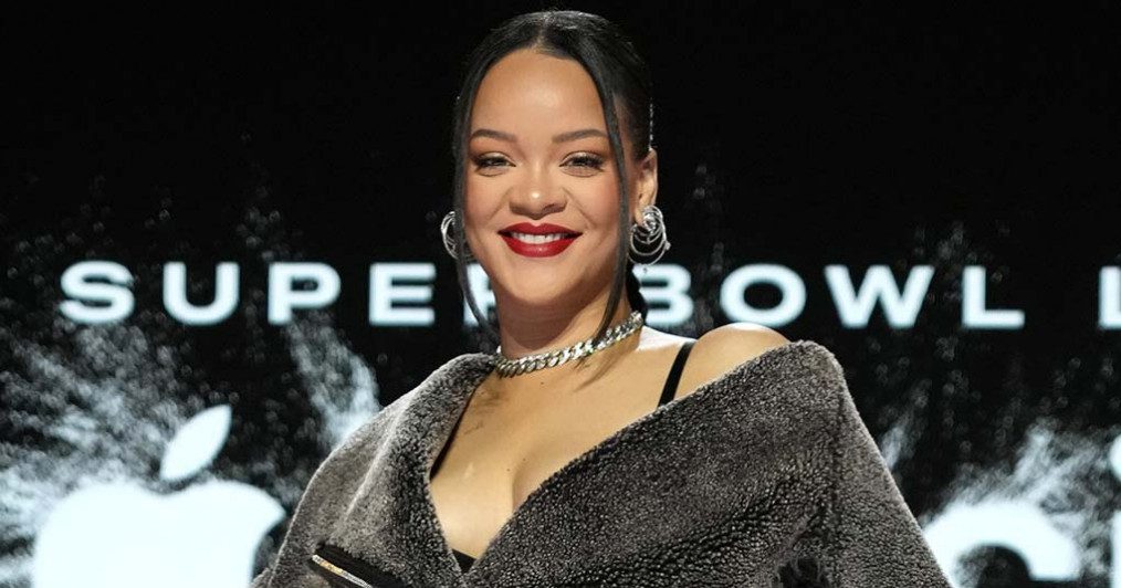 Rihanna Buys $21 Million Century City Penthouse