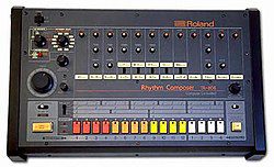 250px Roland TR 808 drum machine