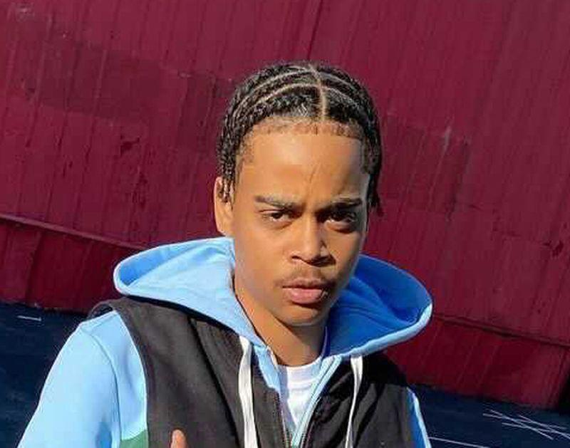 A picture containing person, person, male

Description automatically generated