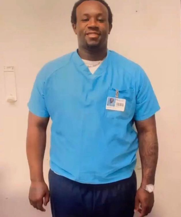 A person wearing a blue shirt

Description automatically generated with medium confidence