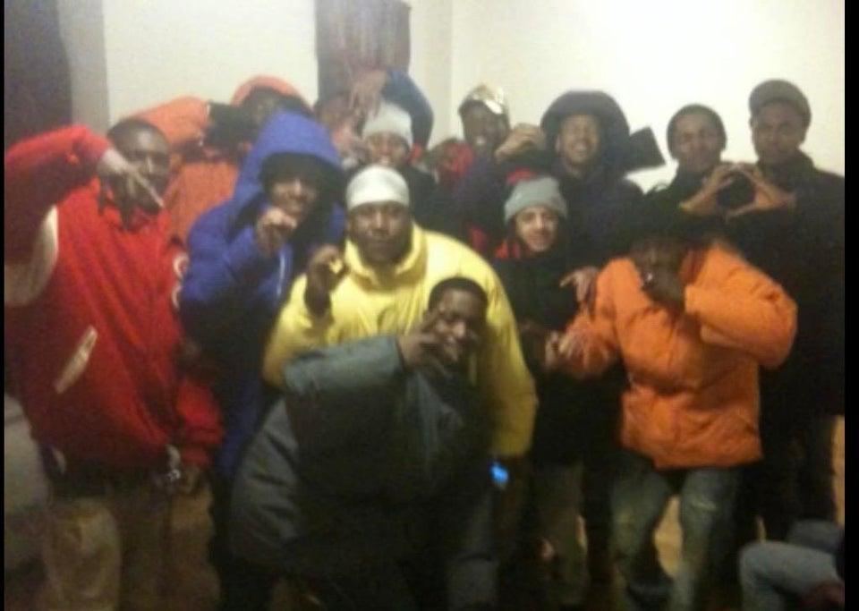 A group of people

Description automatically generated with medium confidence