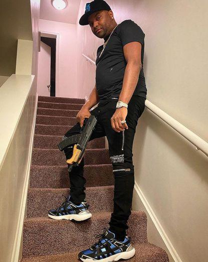 How the feds closed in on Casanova 2X, the biggest gangster in Flatbush, Brooklyn 7 A person holding a skateboard
Description automatically generated with medium confidence