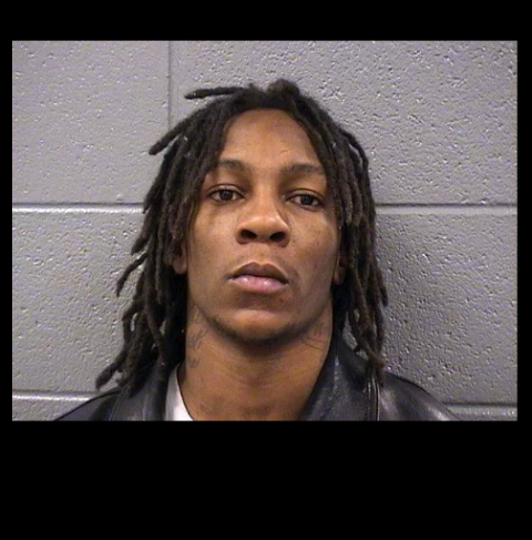 A person with long hair

Description automatically generated with medium confidence