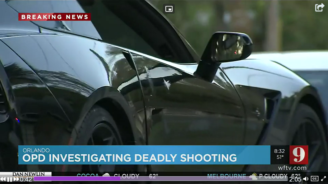 A car with its door open

Description automatically generated with low confidence