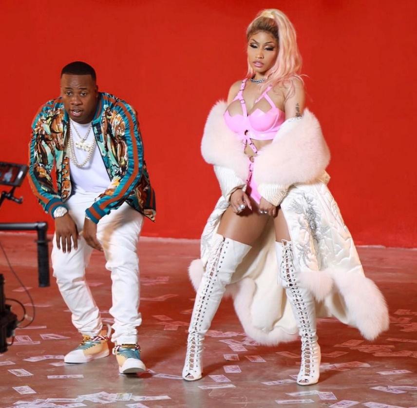 A picture containing person

Description automatically generated