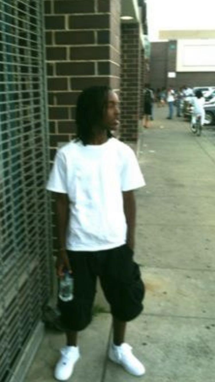 A picture containing outdoor

Description automatically generated