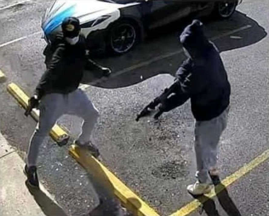 Young Dolph shooting 'suspects' seen pointing automatic weapons in  surveillance pics after rapper killed
