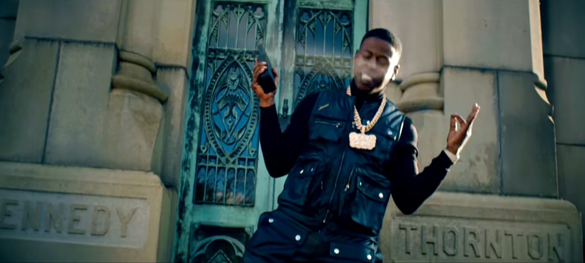 A picture containing suit

Description automatically generated