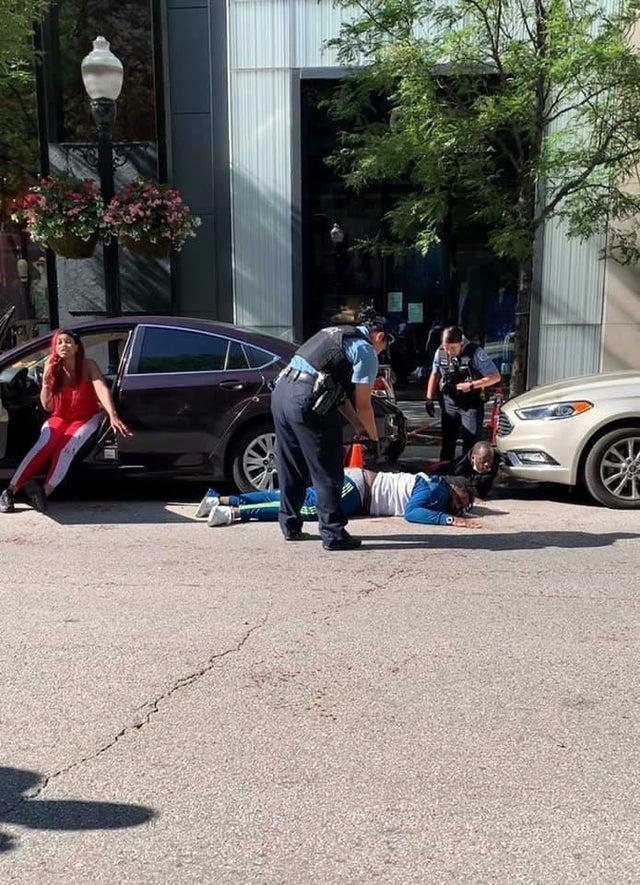 A group of people on the street

Description automatically generated with low confidence