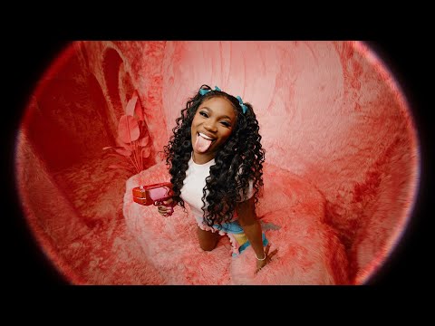 BunnaB in the Ice Cream Girl official music video