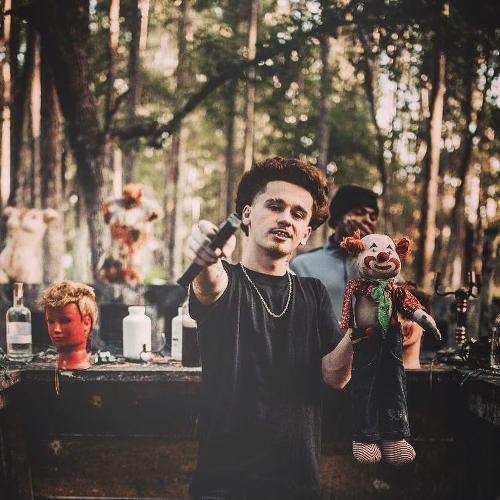 A picture containing tree, person, outdoor

Description automatically generated