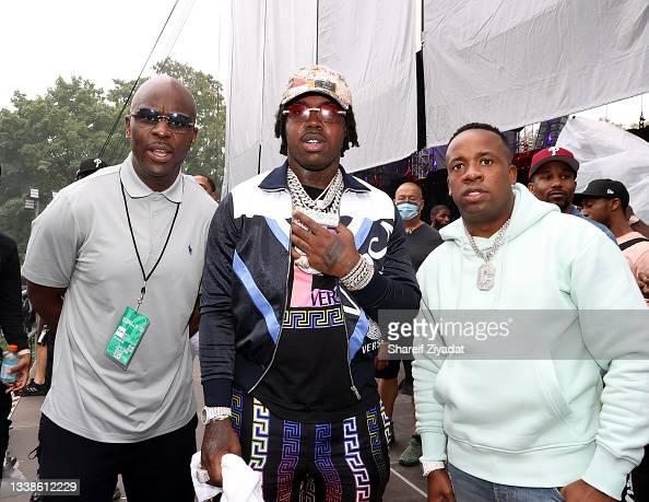 <strong>EST GEE: From Pro Athlete To Drug Kingpin To Rap Superstar</strong> 40 A group of men posing for a picture
Description automatically generated with medium confidence