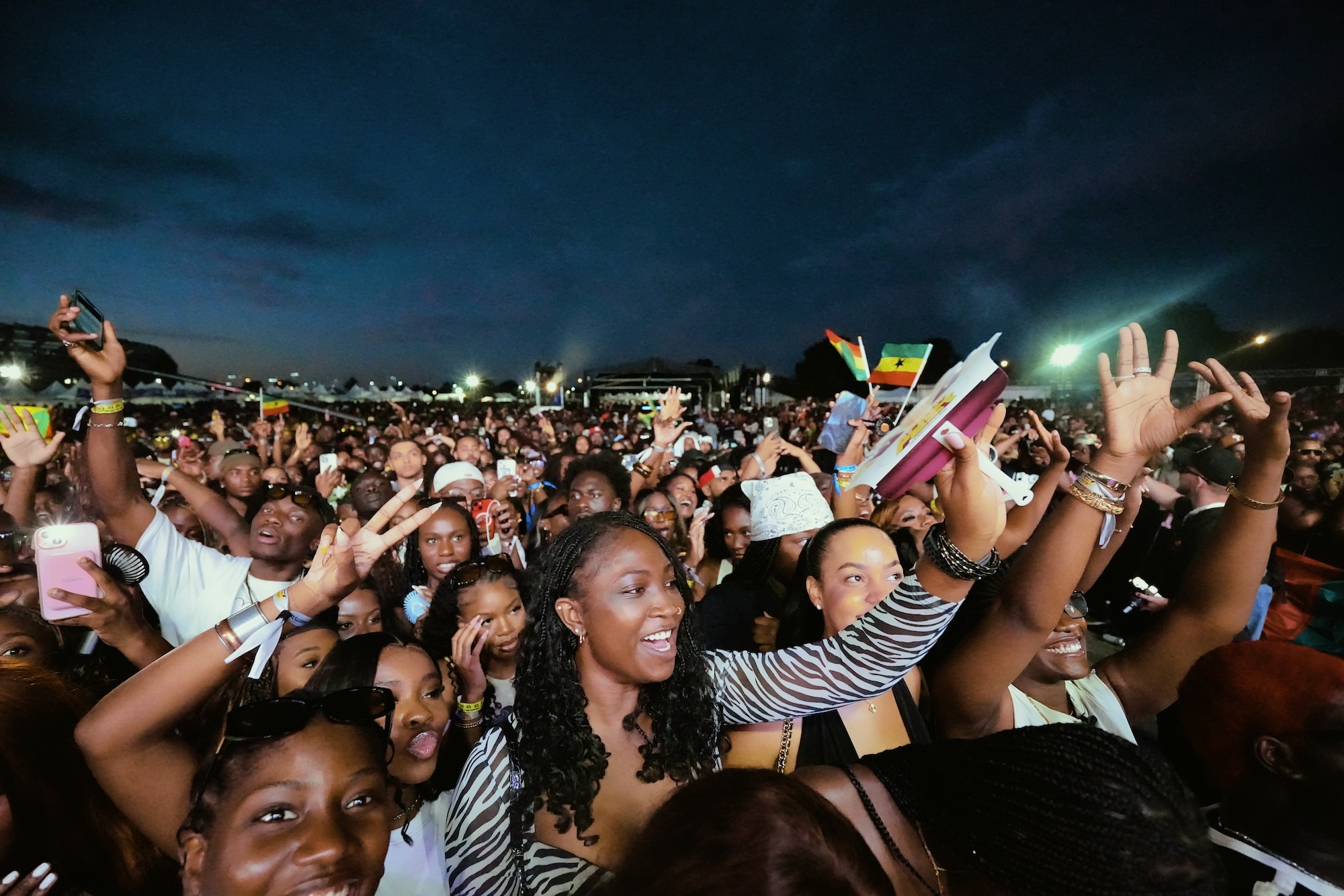 CrowdShotNight Photo Credit @APMWORLDMAG